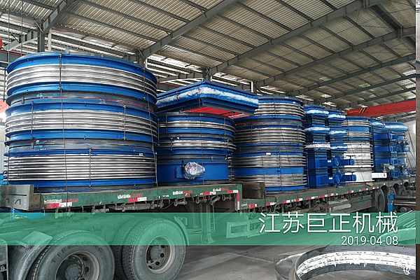 擋板門/非金屬膨脹節(jié)完工，準備發(fā)往山東客戶